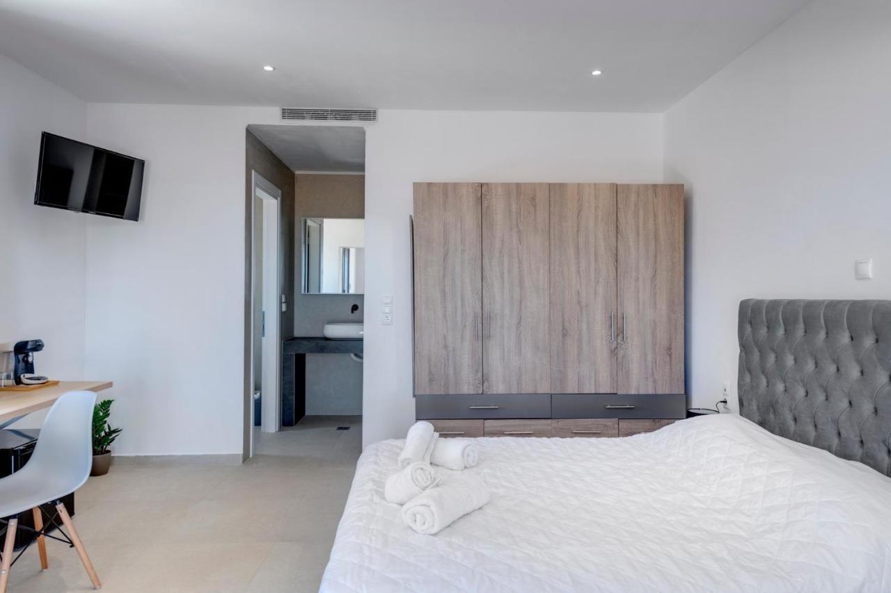 Chrysonisos Suites With Sunset & Seaviews Near Kini Bagian luar foto